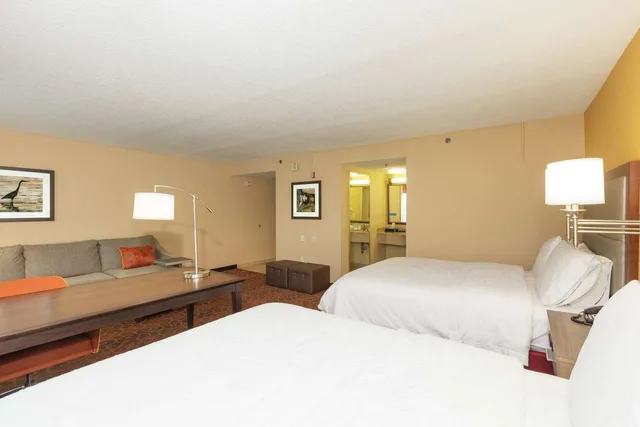 جناح استوديو بسريرين كوين مع أريكة، Hampton Inn And Suites Jacksonville Airport 1/5