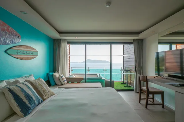 غرفة ديلوكس بسرير كينج بإطلالة على البحر، Zenmaya Oceanfront Phuket, Trademark Collection by Wyndham 9/10