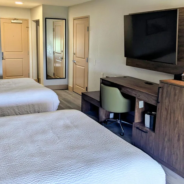 غرفة بسرير كينج وسرير كوين، Hotel Vue, Ascend Hotel Collection 4/7