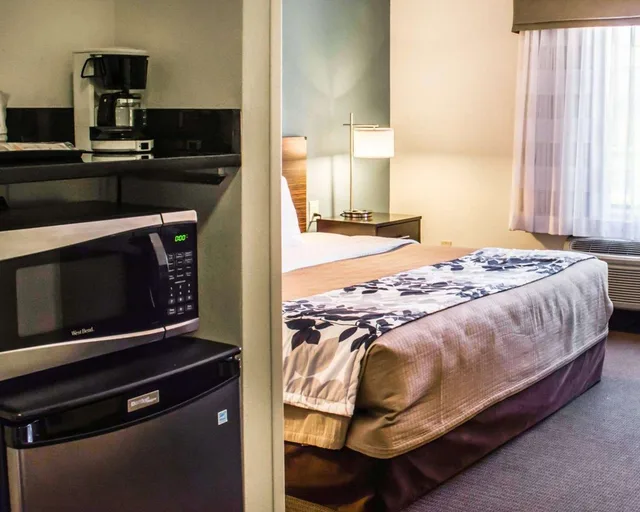 غرفة بسرير كينج، Sleep Inn & Suites Monticello 2/2