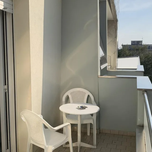 غرفة ثلاثية بشرفة، Hotel Monti 8/8