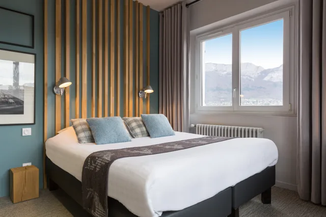 غرفة سوبيريور بسرير مزدوج بإطلالة على البحيرة، INTER-HOTEL BEAUREGARD 1/1