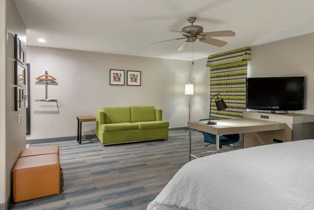جناح استوديو بسرير كينج، Hampton Inn Brownwood 2/3