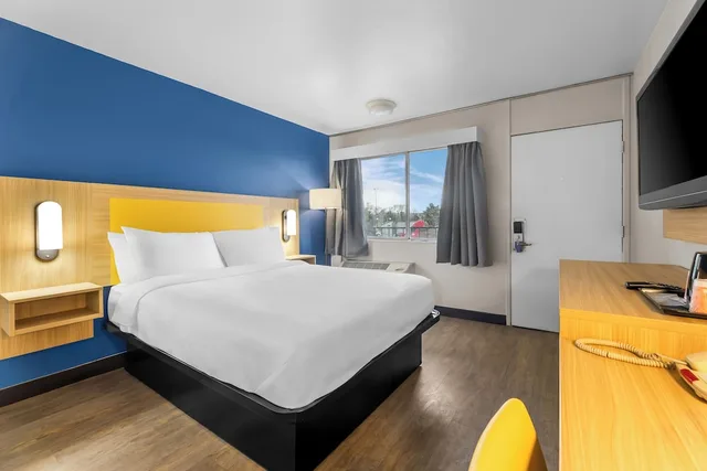 غرفة قياسية بسرير مزدوج، Motel6 Winnemucca, NV 2/6