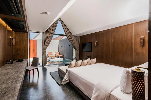 Ocean Front Pool Villa، Ana Anan Resort and Villas Pattaya 1/3