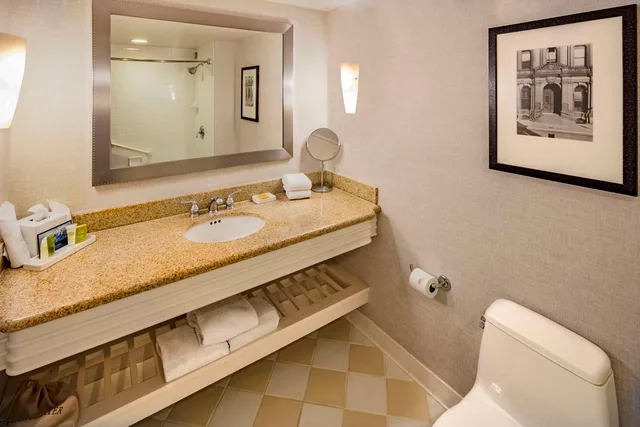 غرفة بسريرين كوين بإطلالة، Hilton Philadelphia At Penn's Landing 2/2
