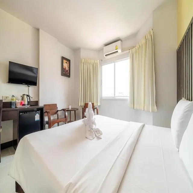 Deluxe Double, Sunday JA Plus Hotel 1/4