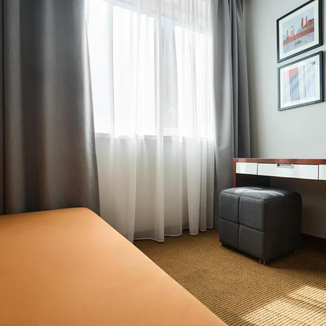 Room, Triple, Hotel Desilva Inn Katowice Airport 4/8
