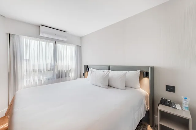 Business, Family, Suite, King and Twin Beds, Radisson Hotel Paulista Sao Paulo 1/6