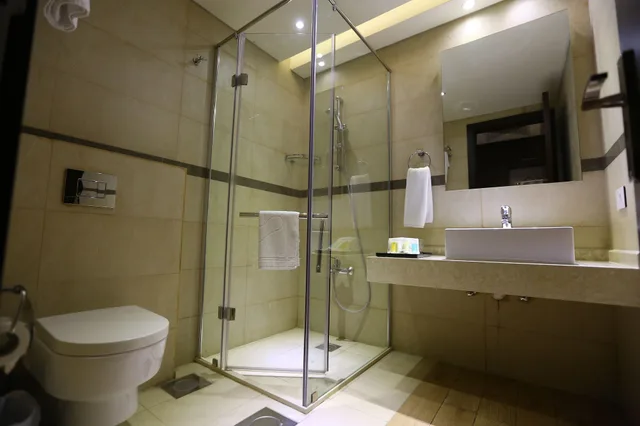 Deluxe King Room:، Jounieh Suites Boutique Hotel Jounieh 5/8