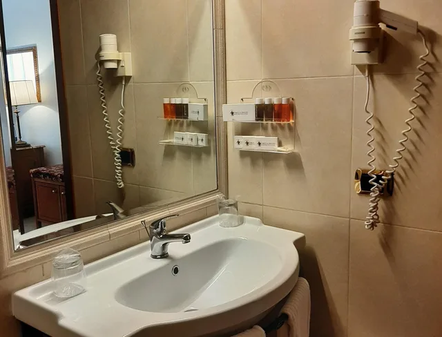 غرفة بسرير مزدوج بإطلالة على البحر، Parco Dei Principi Hotel 3/3