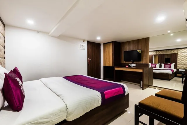 Semi Deluxe, Double Bed، Hotel Shelter Palace 9/10