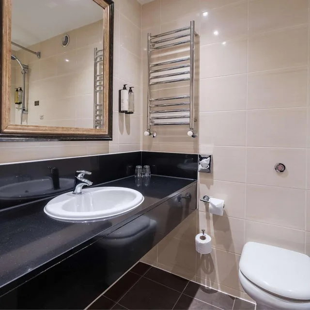 غرفة تنفيذية عائلية بسرير مزدوج، Hull Humber View Hotel, Sure Hotel Collection by BW 9/9