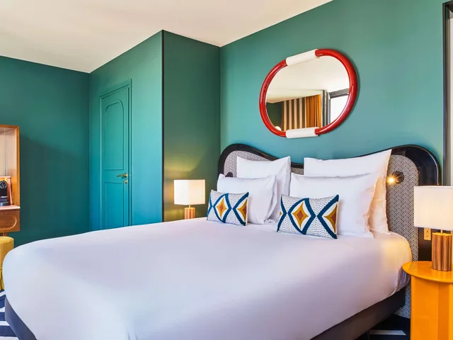 غرفة بسرير كوين، Mercure Paris Butte Montmartre Basilique 3/7