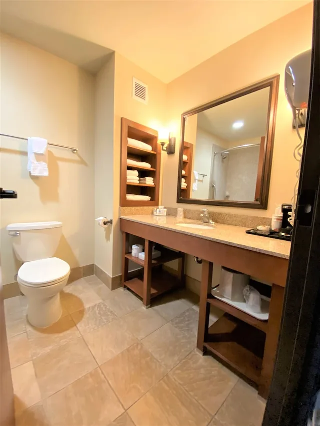 جناح بسرير كينج مع أريكة، Comfort Inn and Suites Mountain Iron And Virginia 6/7