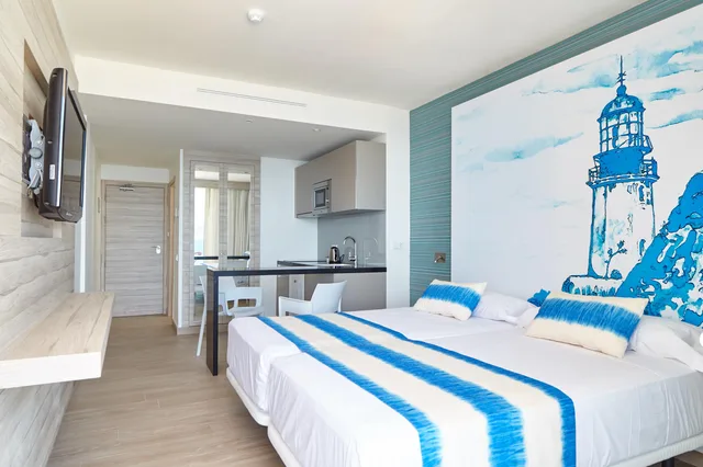 Studio, Sea Front, Balcony or Terrace، Sol Bahia Ibiza Suites 2/3