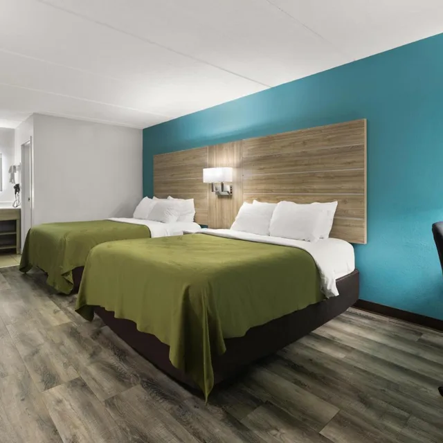 غرفة رباعية بسريرين كوين للمدخنين، Quality Inn And Suites Vidalia 2/2