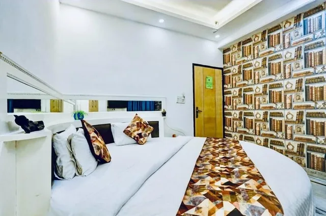 غرفة سوبيريور بسرير كوين، New Hindustan By Backpackers Heaven 2/10
