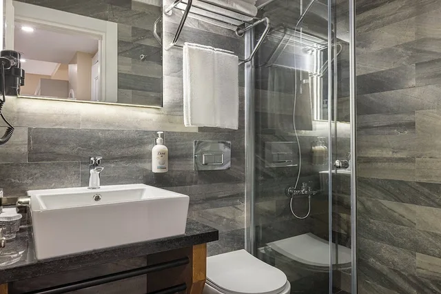 غرفة بريميوم بثلاثة أسرّة، Garner Hotel Istanbul - Airport Arnavutkoy by IHG 3/5