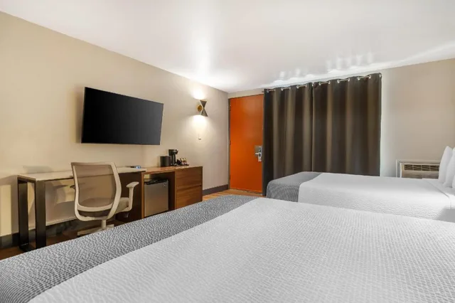 غرفة بسريرين كوين، La Luna Inn 3/4