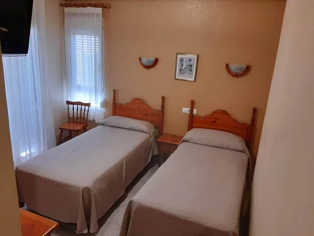 غرفة بسريرين منفصلين، Hotel Cano 2/10