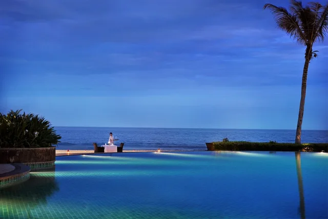 NARADA RESORT AND SPA PERFUME BAY، Wanning 36/46