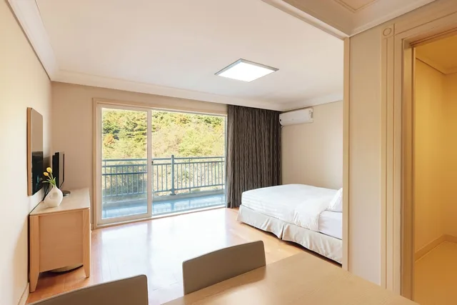 West, Family, Kitchen، Sono Belle Danyang 3/3