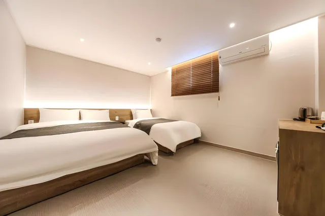 غرفة ديلوكس بسريرين منفصلين، GAYA MINI HOTEL 2/2