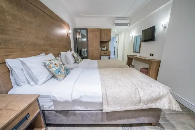 غرفة قياسية بسريرين منفصلين، Aurasia Beach Hotel 2/8