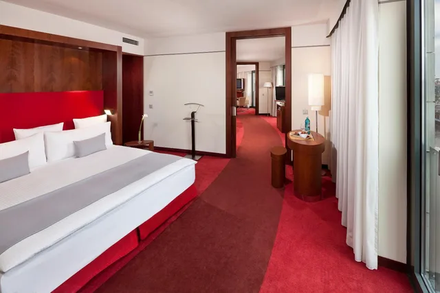 The Level, Panoramic, Suite, Executive Lounge Access، Melia Berlin 1/4
