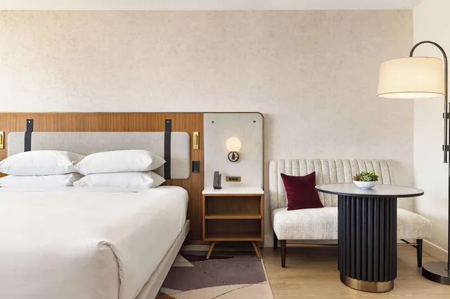 غرفة بسرير كينج بشرفة، Hyatt Regency New Brunswick 2/3