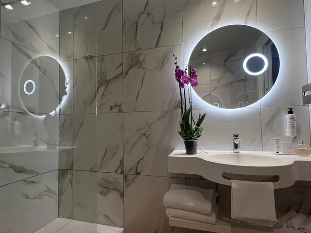 غرفة كومفورت بسرير مزدوج أو سريرين منفصلين، Best Western Hotel Madison 2/3