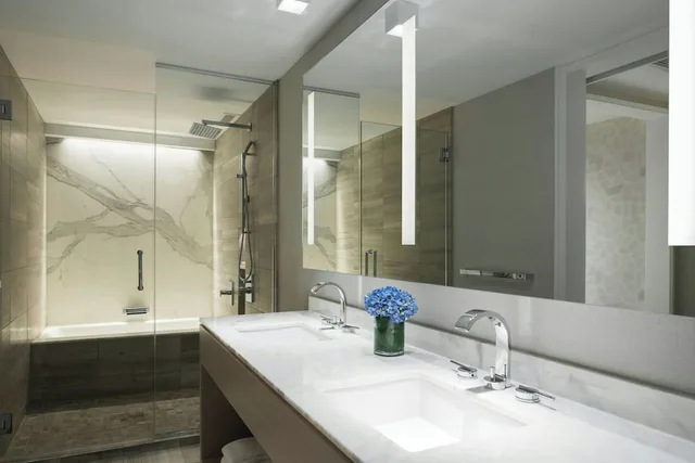 1 Bedroom, Suite, King Bed, Lake Side, Sofa, Accessible، THE RITZ-CARLTON CHICAGO 3/5