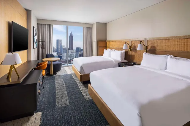Guest Room, 2 Queen Beds, Wellness Level، Signia by Hilton Atlanta Georgia World Congress Center 1/3