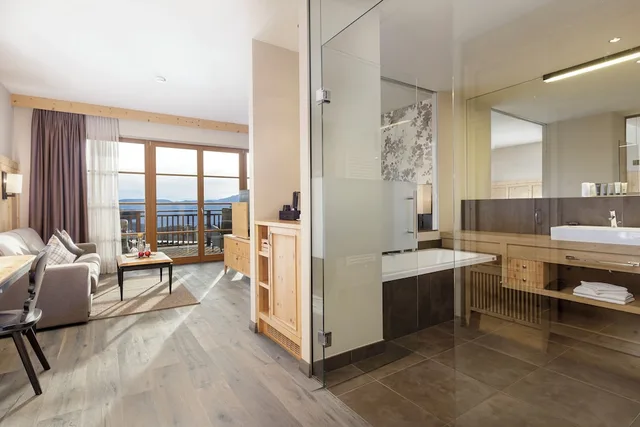 غرفة قياسية بسرير كينج مع أريكة، Chalet Mirabell 3/3
