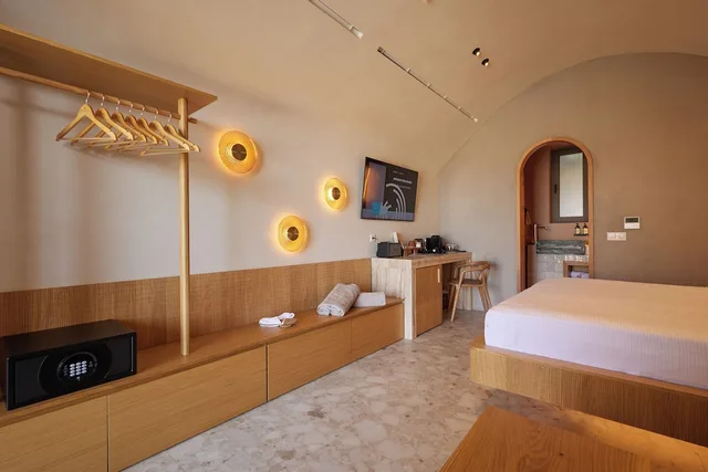 Junior Suite, King Bed, Plunge Pool, Sun Aeriko 5/5