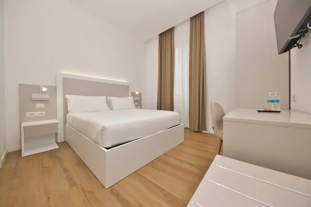 غرفة ديلوكس بسرير مزدوج، LH Hotel Andreotti 7/8