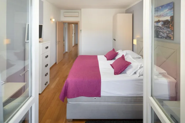 Standard, Double Bed, Pool View, Balcony, Hotel Fortuna 2/8