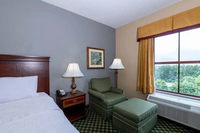 غرفة قياسية بسرير كينج، Hampton Inn Lawrenceville Duluth 6/10