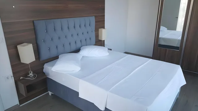 Standard, Double Bed, SKYPORT ISTANBUL HOTEL 2/2