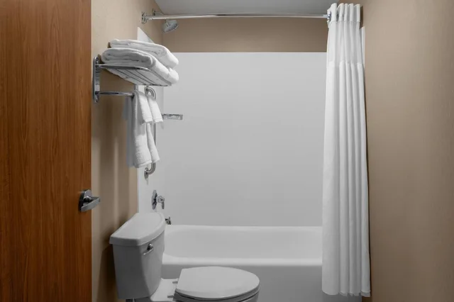 Executive, Studio, Multiple Beds, High Floor, Springhill Suites Pittsburgh Southside Works 3/5