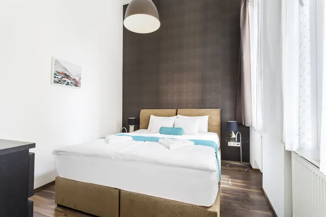 جناح سوبيريور بسرير كوين مع أريكة، Hotel Mika Downtown 2/4