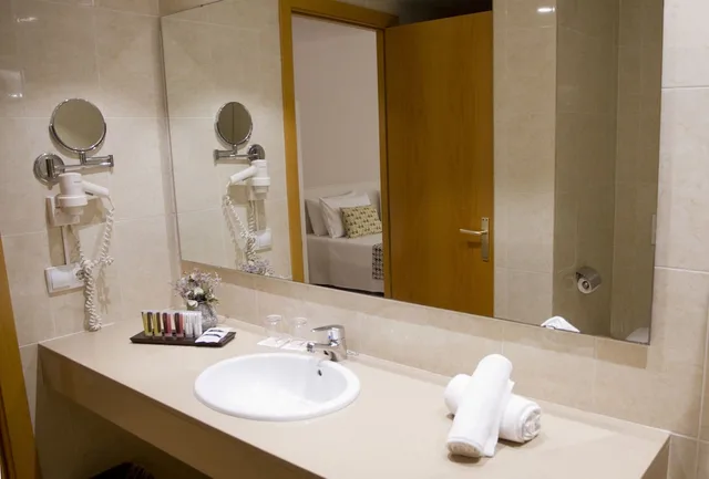 Room, Triple, Alegria Plaza Paris 3/3