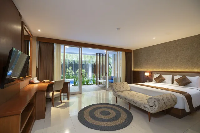Lagoon, Suite, King Bed, Pool Access، d'Nusa Beach Club and Resort 1/3