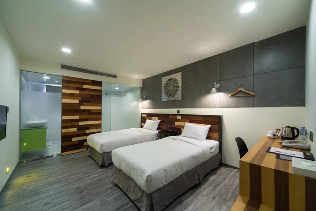 Room, Twin Beds, No Window، Xinshe Hotel Hsinchu 2/2