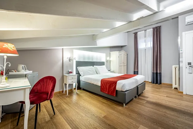 Economy, Double Bed, Antico Centro Suites 5/7