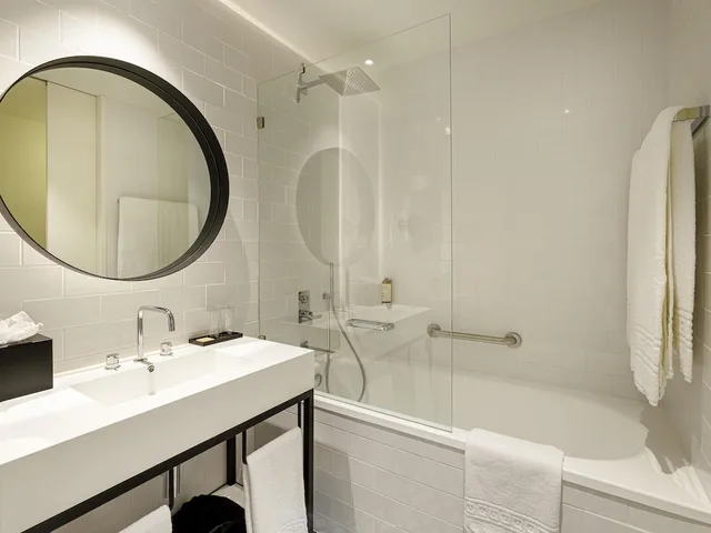 غرفة كلاسيكية بسرير مزدوج بإطلالة على الحديقة، Mercure Porto Centro Aliados 4/6