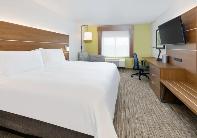 غرفة قياسية بسرير كينج، Holiday Inn Express Hotel & Suites San Antonio Nw Near Seaworld 2/2