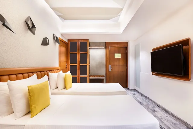 غرفة بريميير بسرير كينج، Keys Select by Lemon Tree Hotels 3/9