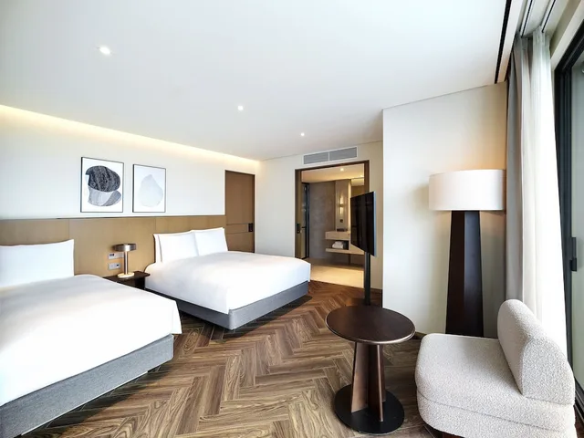 Presidential, Club, Suite, 1 King and 1 Single Beds, Ocean View, Parnas Hotel Jeju 4/5